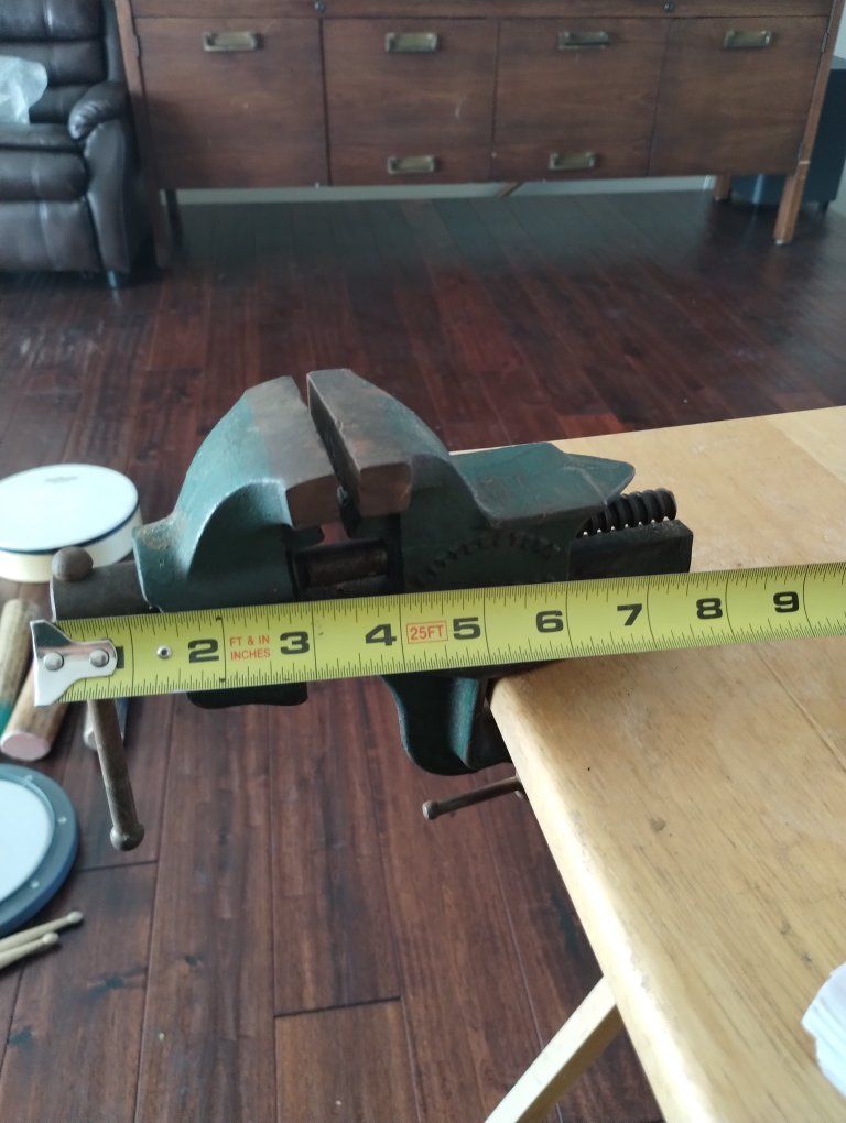 Main image 7