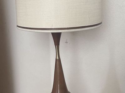 Vintage MCM Grecian Urn Lamp