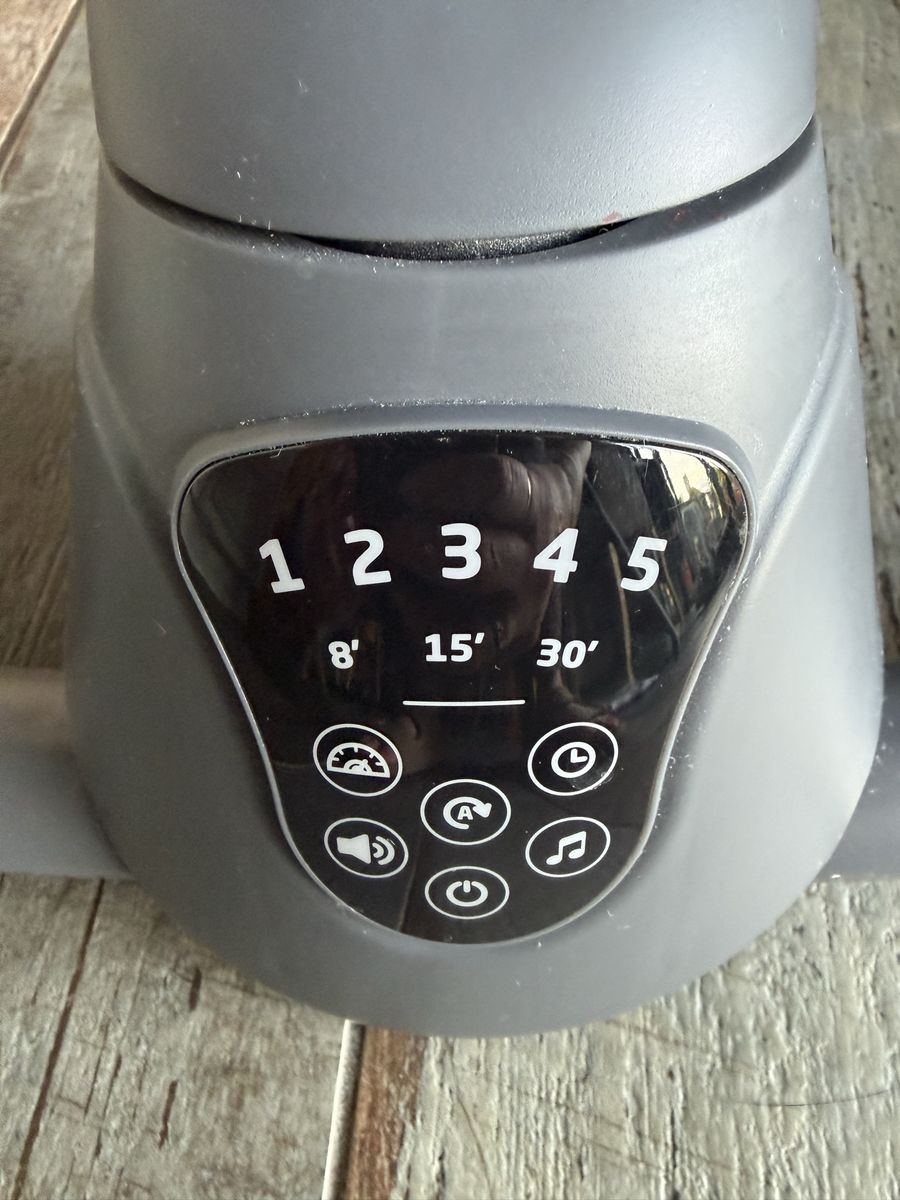 Main image 4
