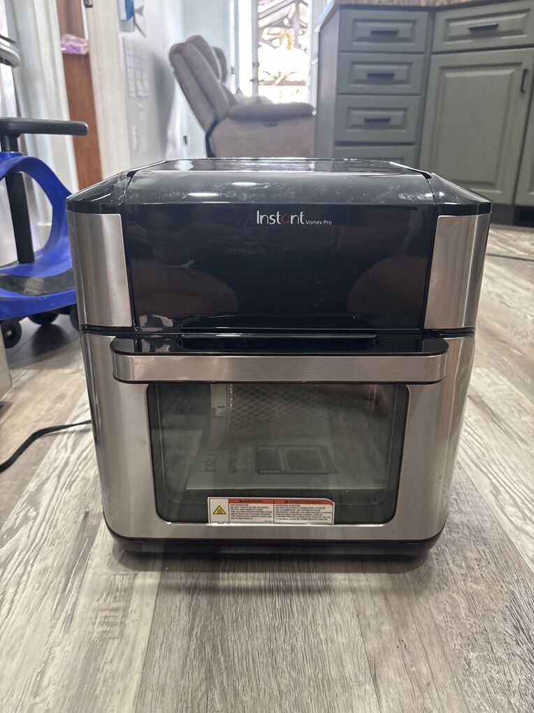Instant Vortex Pro 10 Quart Air Fryer Oven