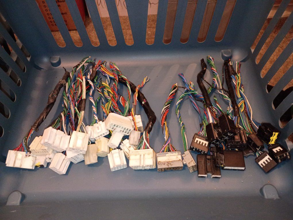 97 4Runner limited edition OEM V6 Dash harness partout