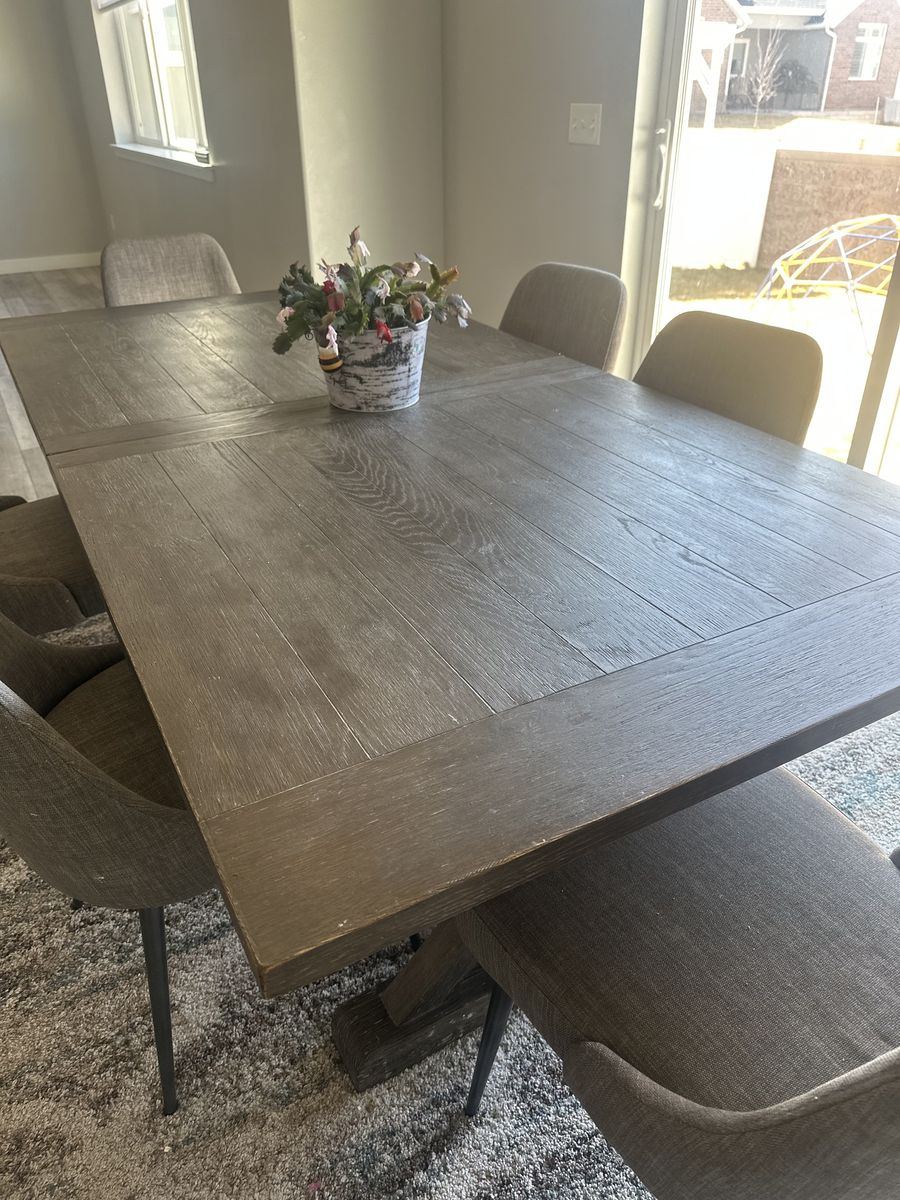 Dinning Table And Chairs