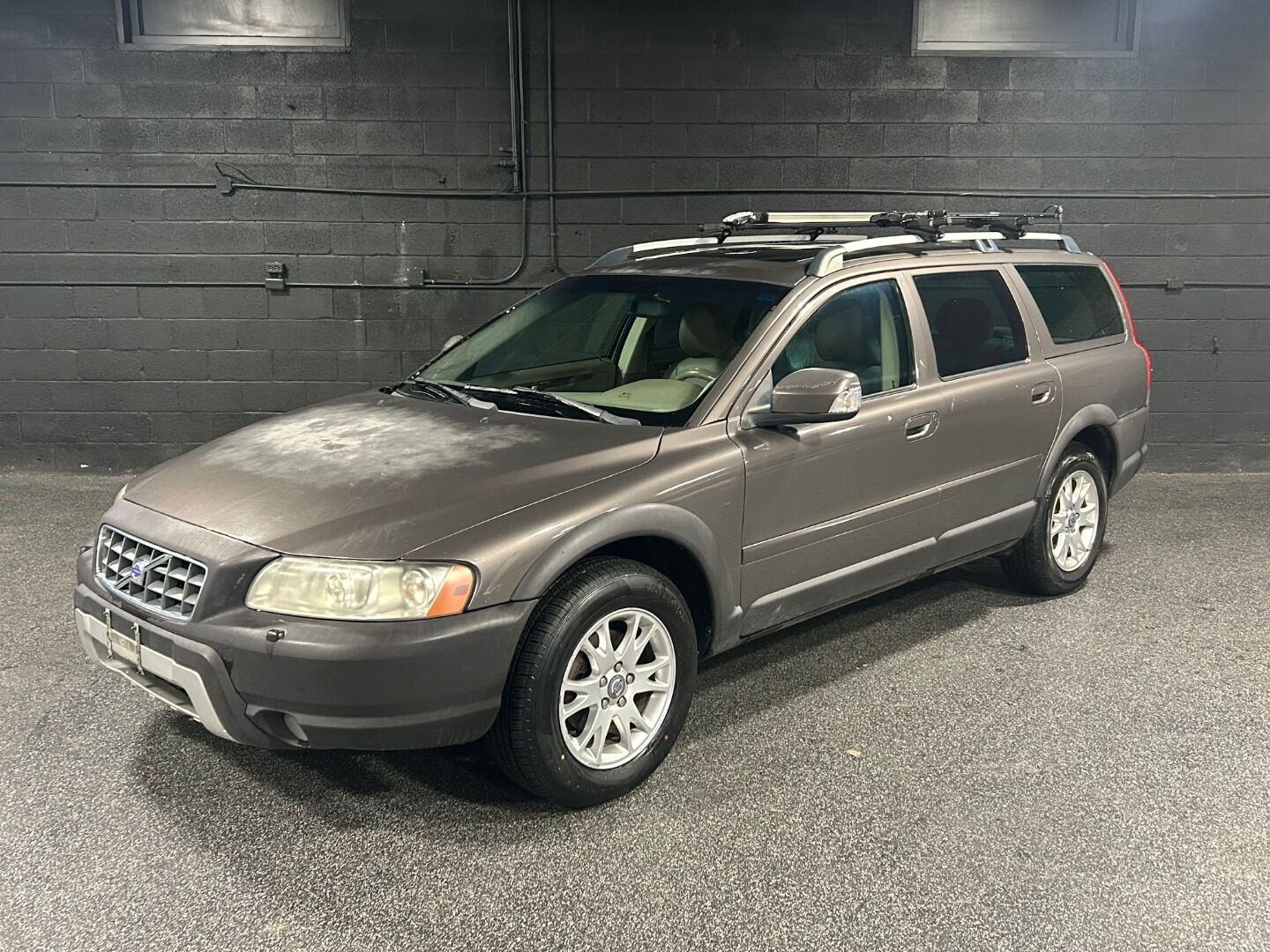 2007 VOLVO XC70 Base