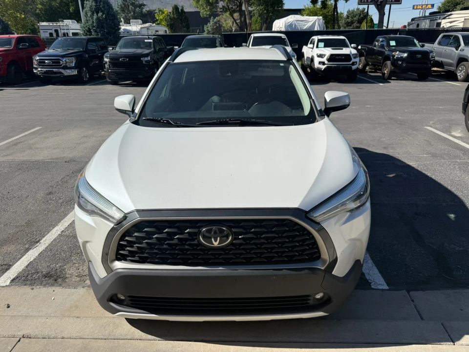 2022 Toyota Corolla Cross XLE