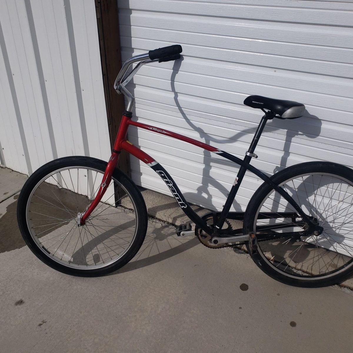 26" Giant Beach Cruiser $75