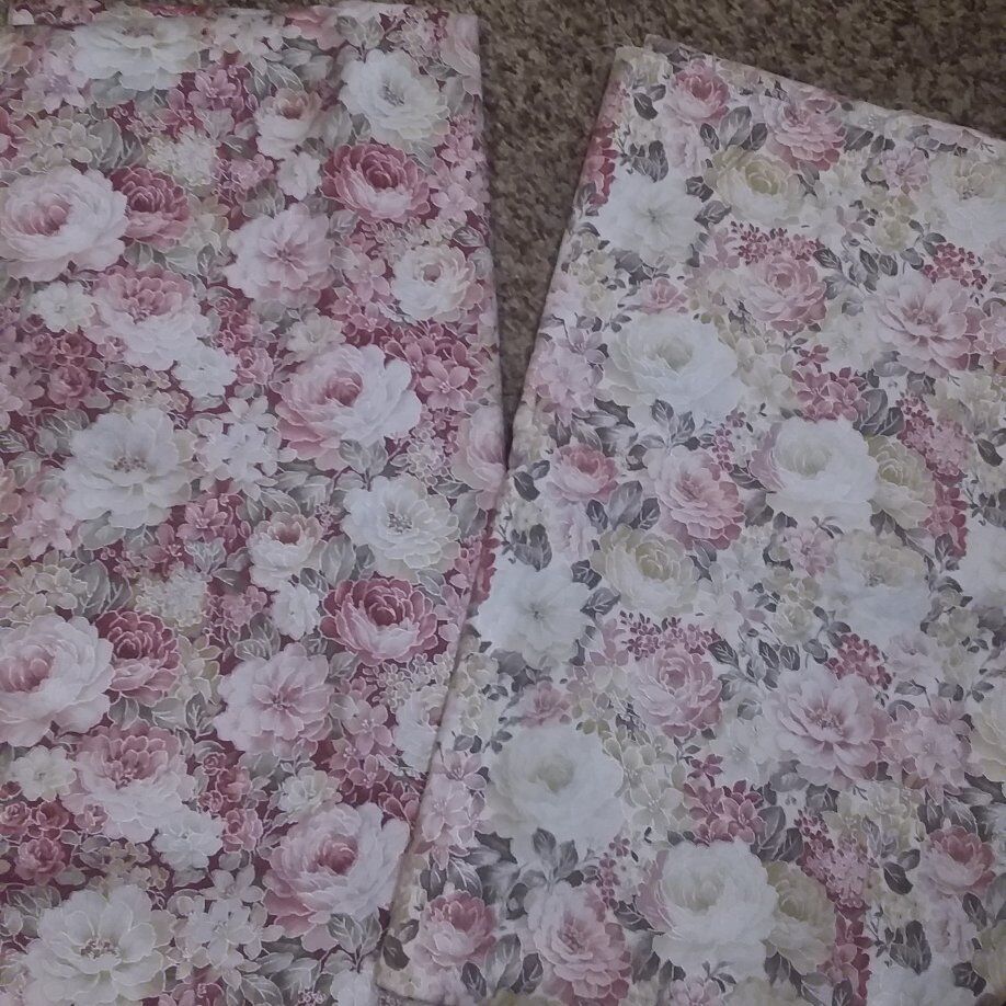 PASTEL ROSES WITH SILVER ACCENTS