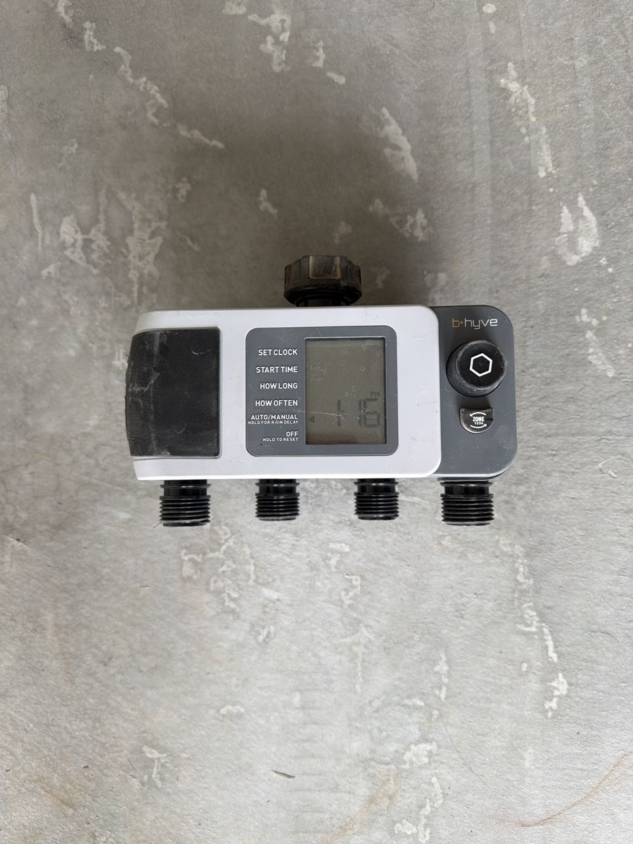 B hyve 4 way digital water timer. $40