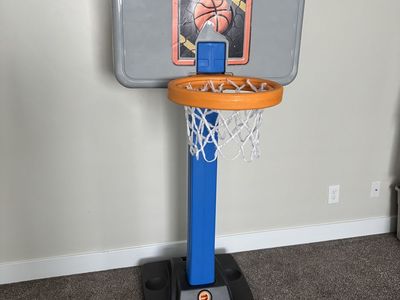 Adjustable Basketball hoop with balls
