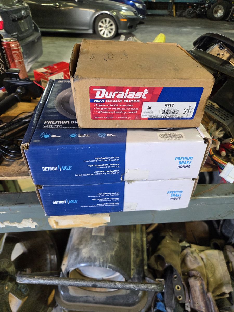1999 toyota corolla rear brake pads and drums all for 100 cash 