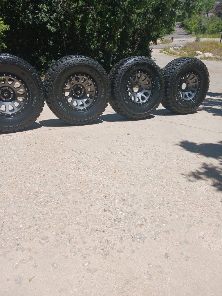 35 inch tires on Fuel 17 inch rims