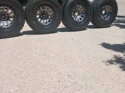 35 inch tires on Fuel 17 inch rims