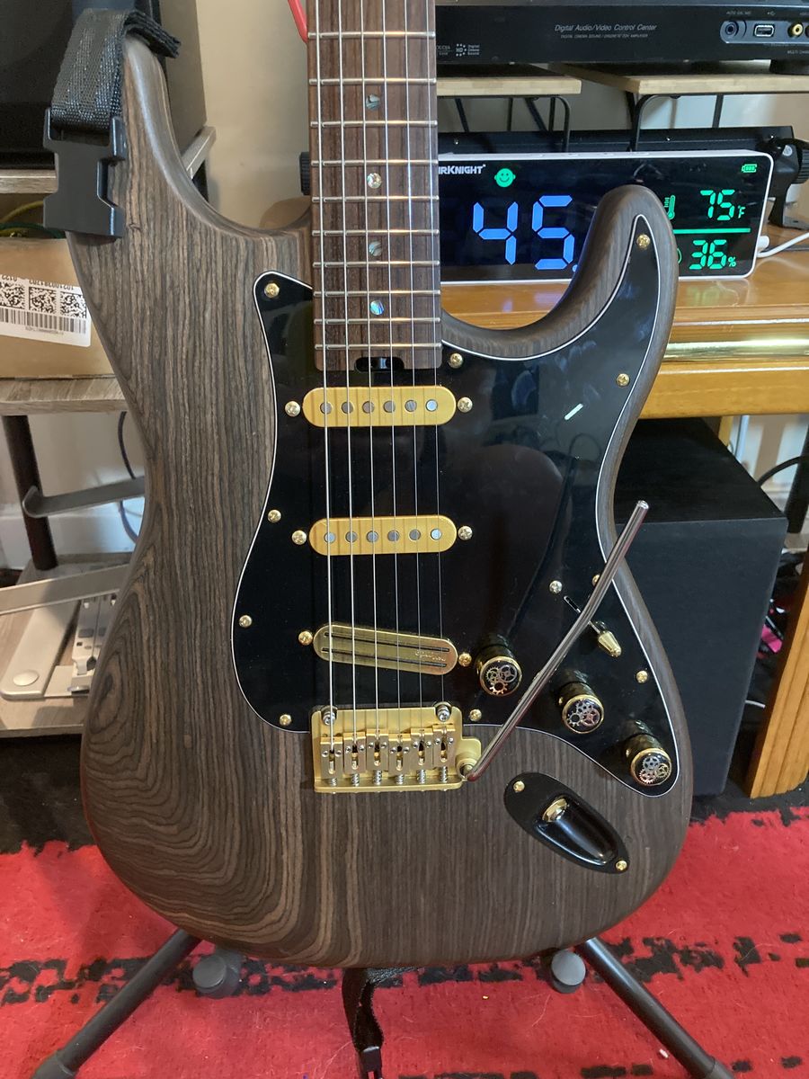 Firefly Rosewood Strat – Heavily Upgraded – DiMarzio, Locking Tuners, Brass Trem