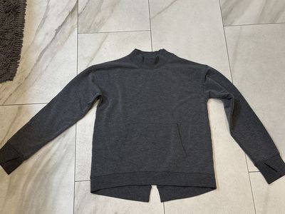 All In Motion Size Medium 7–8 Sweatshirt