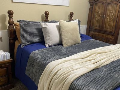 Solid Wood Queen Size Head/Footboard with attached bed frame