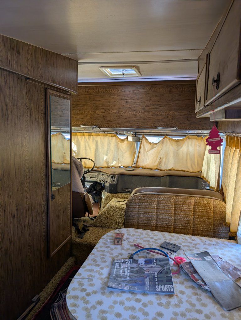 1972 Ute Liner mororhome