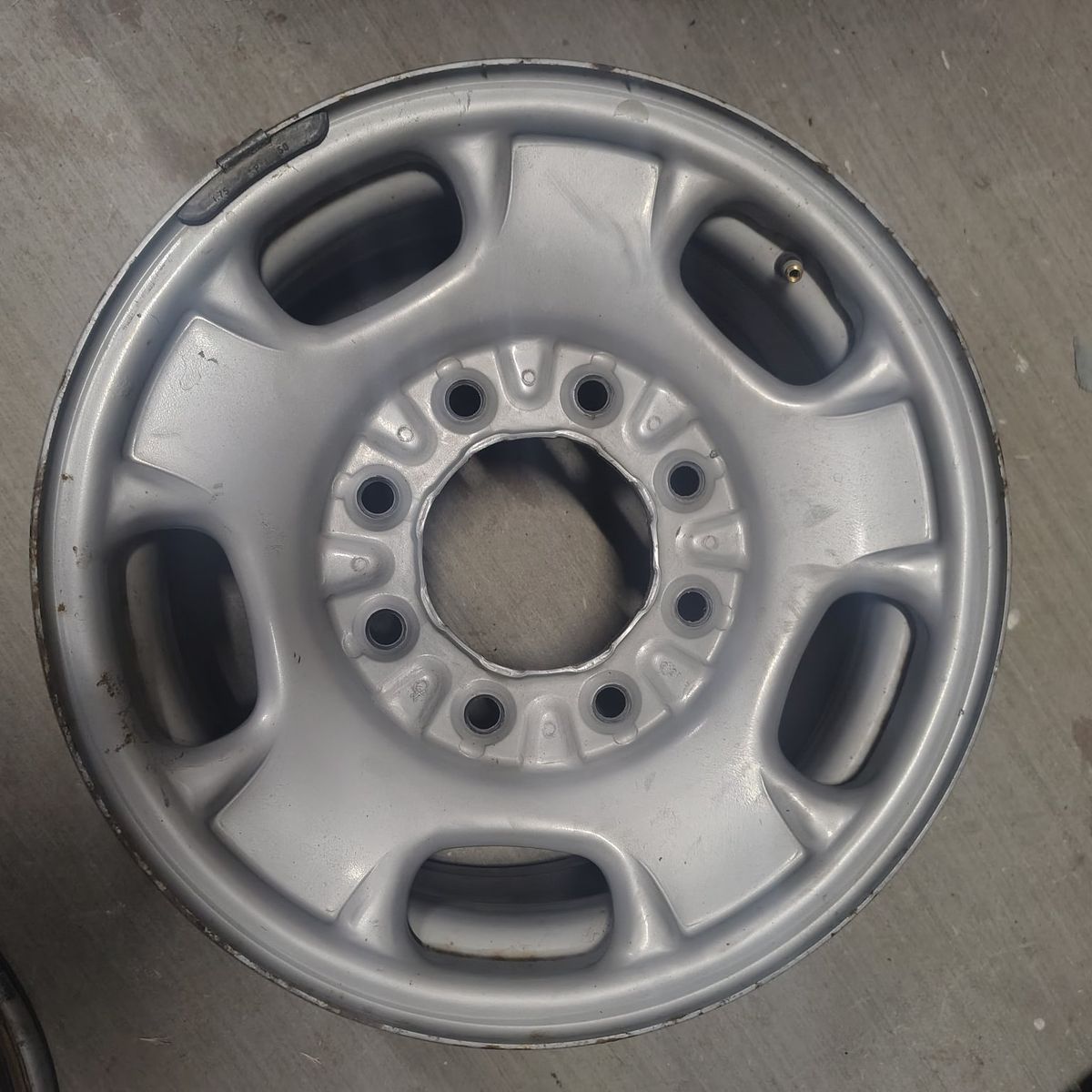 17 inch Gm steel wheels