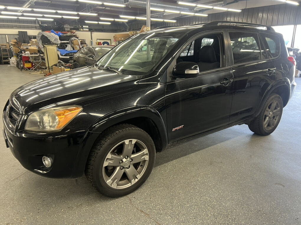 2011 TOYOTA RAV4 Sport