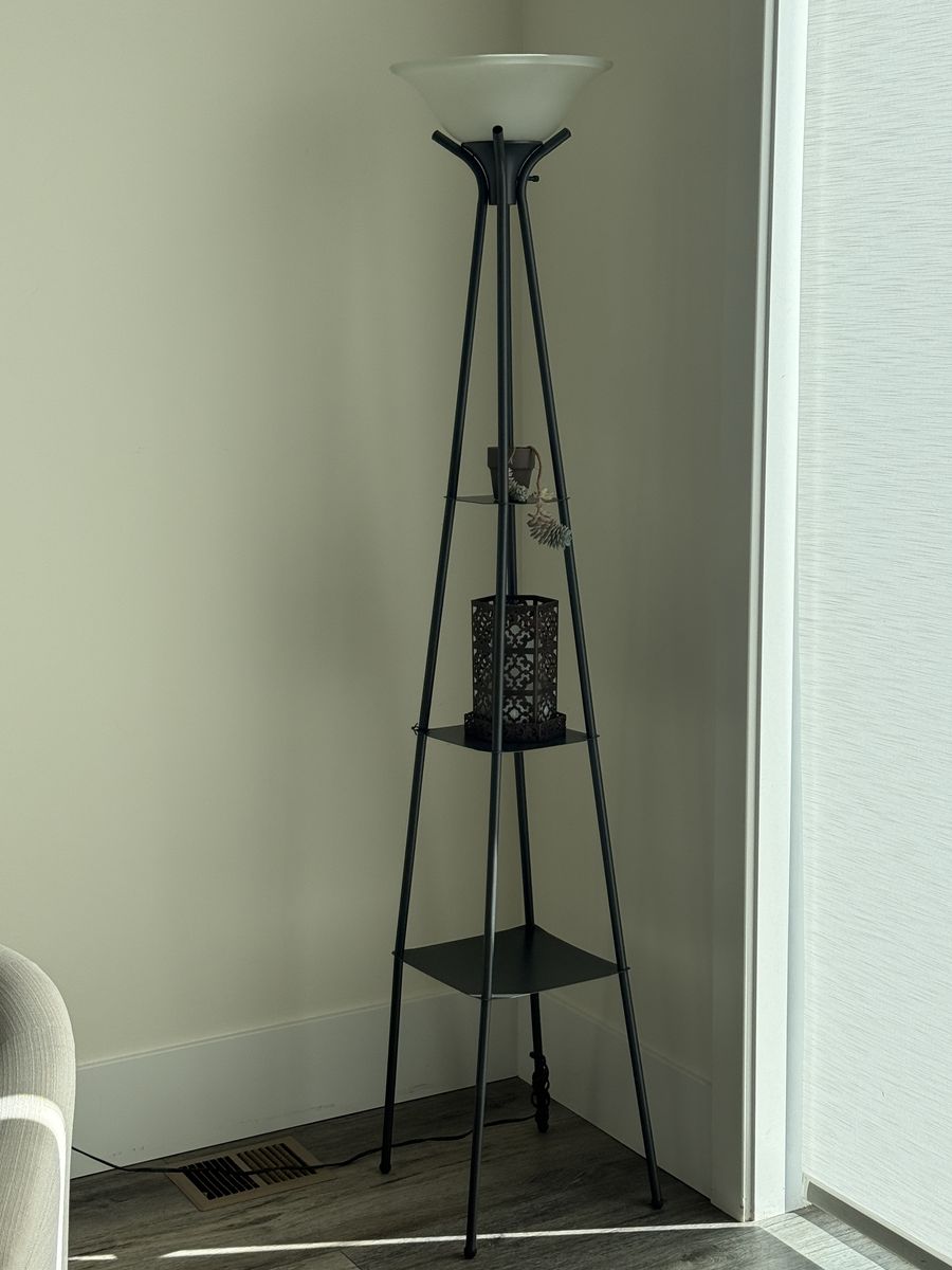 Floor Lamp with Display Shelves (black metal torchiere)