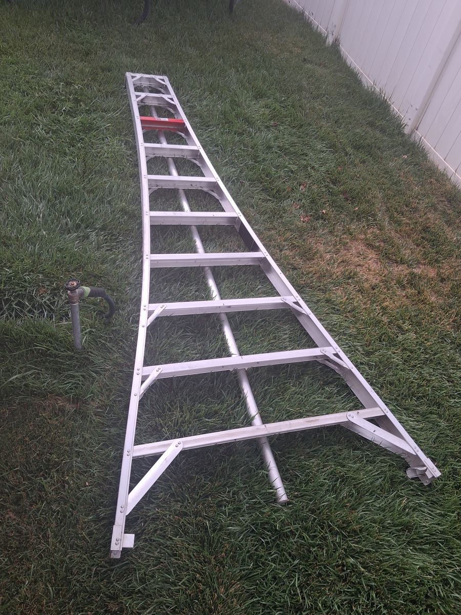 Stokes Aluminum Tripod Ladder 10 ft