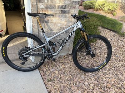 2022 Pivot Trail 429 Pro X01 Enduro - Large$4,000 OBO