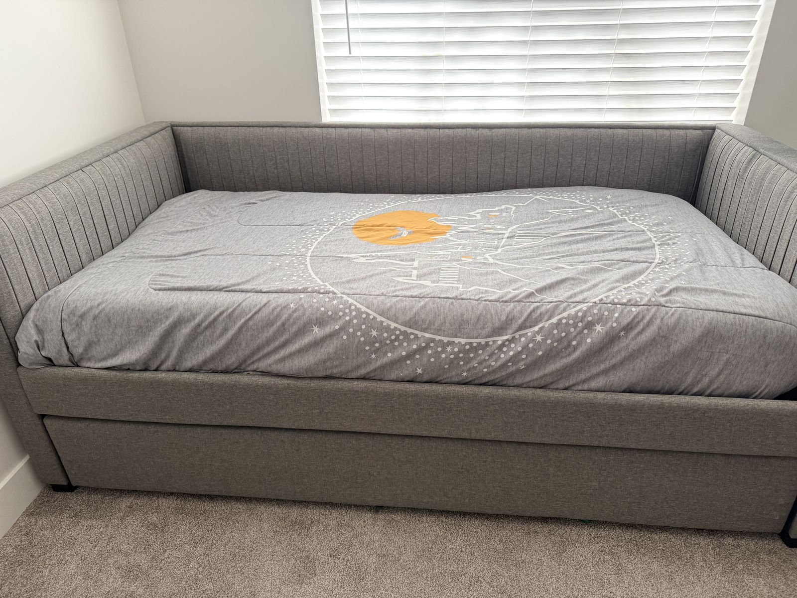 Modern Gray Upholstered Daybed with Trundle