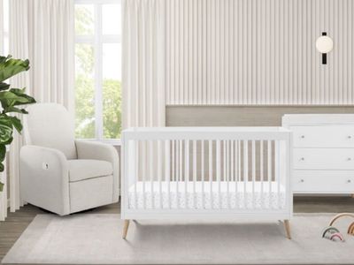 Delta Children Jordan 4 in 1Crib