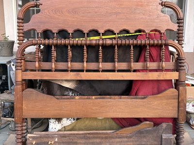 Spool bed