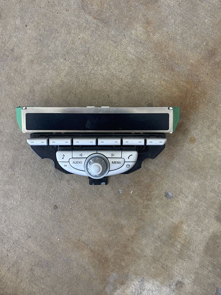 Mini Cooper Radio Control Panel & Display Screen Module