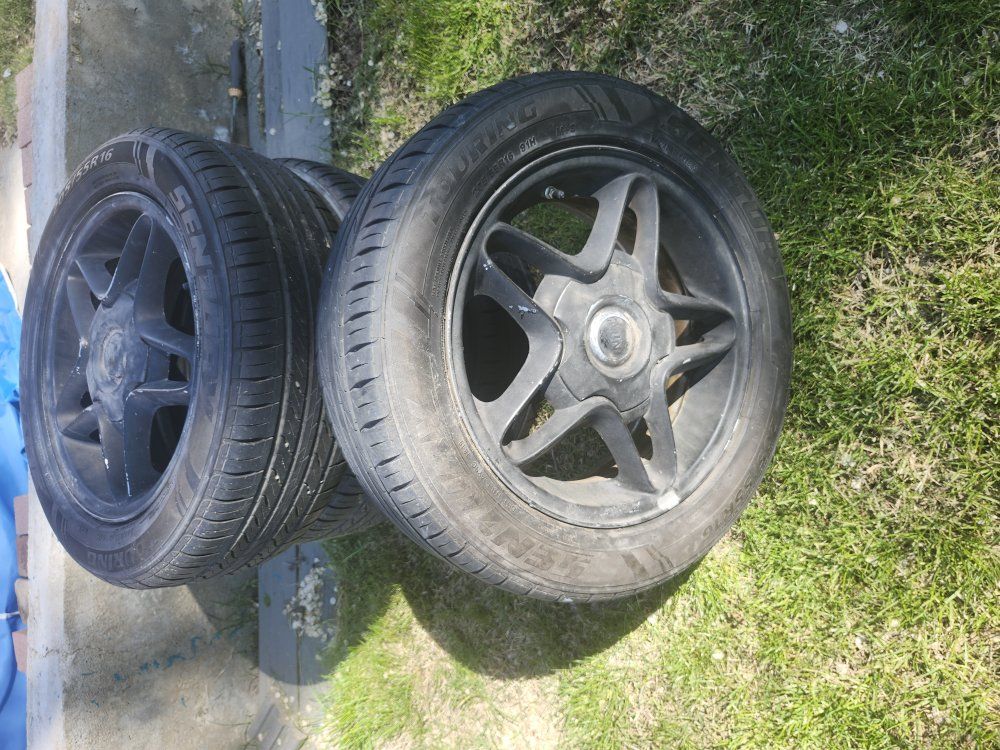 Mini Cooper Wheels & Tires