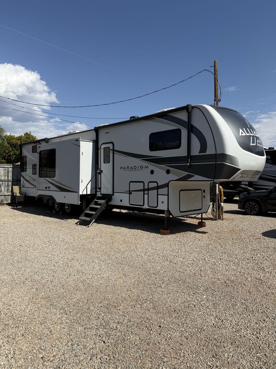 2023 Alliance Paradigm 395DS Fifth Wheel