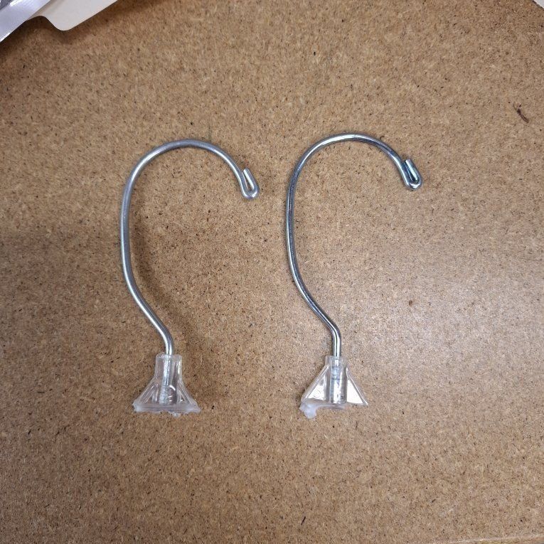 Two Free Swivel Hangers