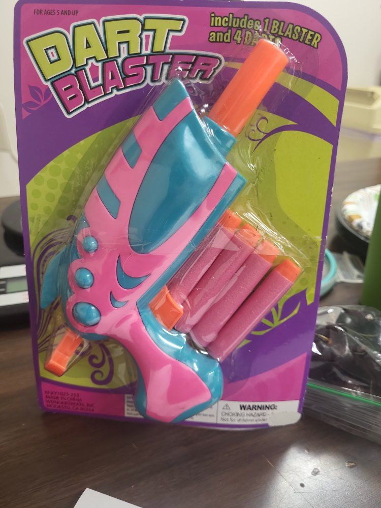 Wonder Treats Dart Blaster Toy Set Pink & Teal with 4 Foam Darts New in Packaging