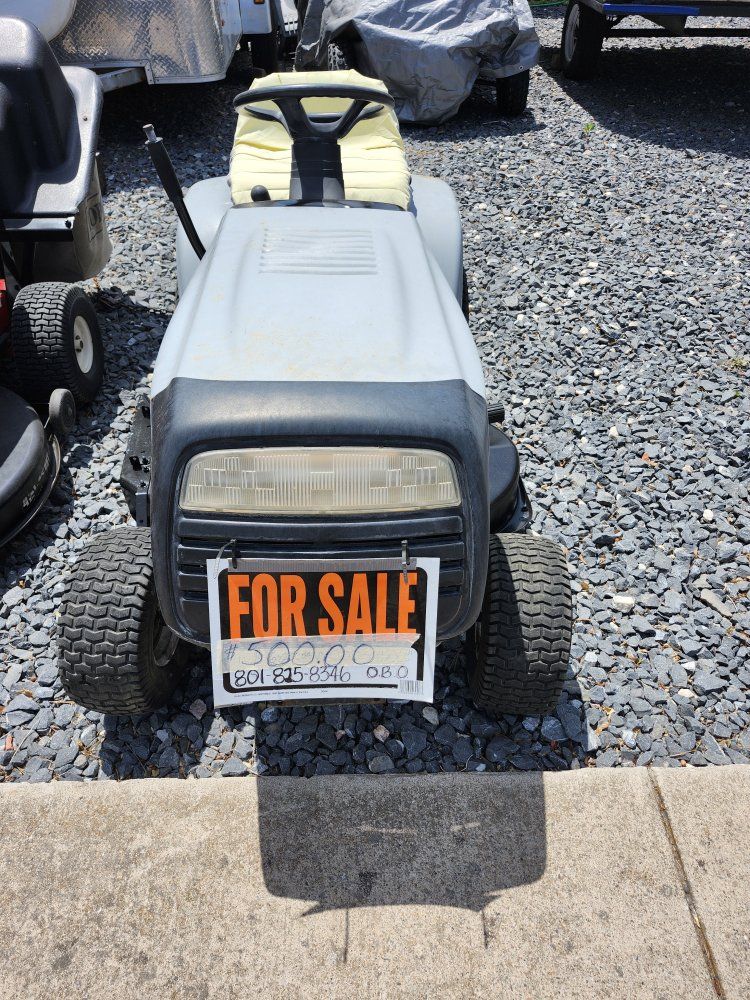 Poulan Riding Lawn Mower 13.5HP Briggs & Stratton 5-Speed Gear Drive