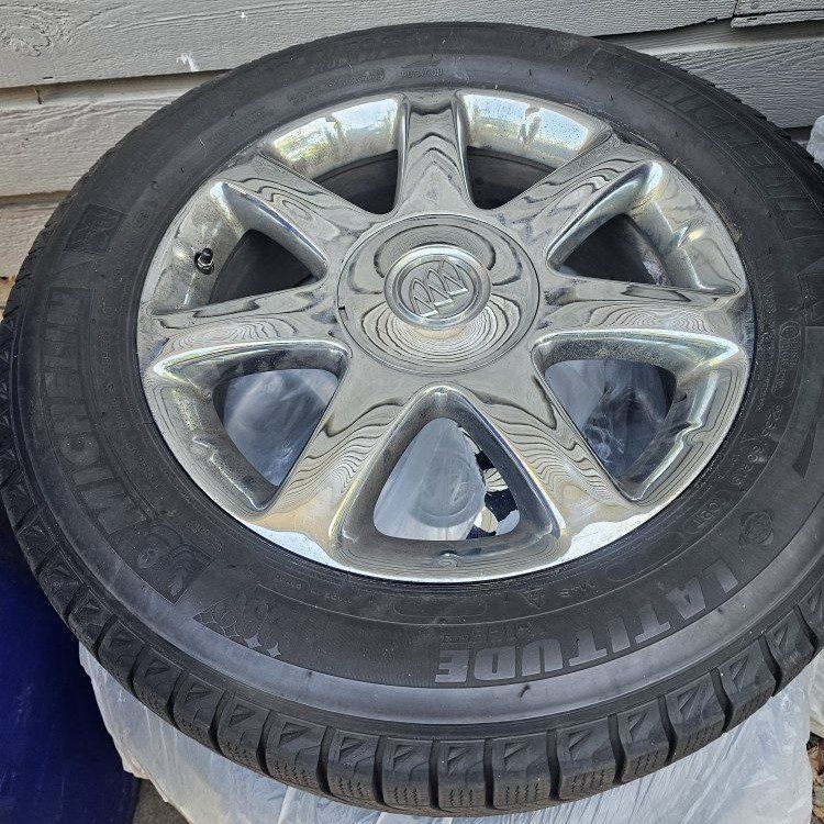 Buick Enclave wheels and Tires