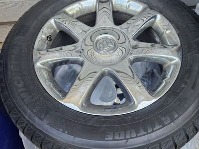 Buick Enclave wheels and Tires