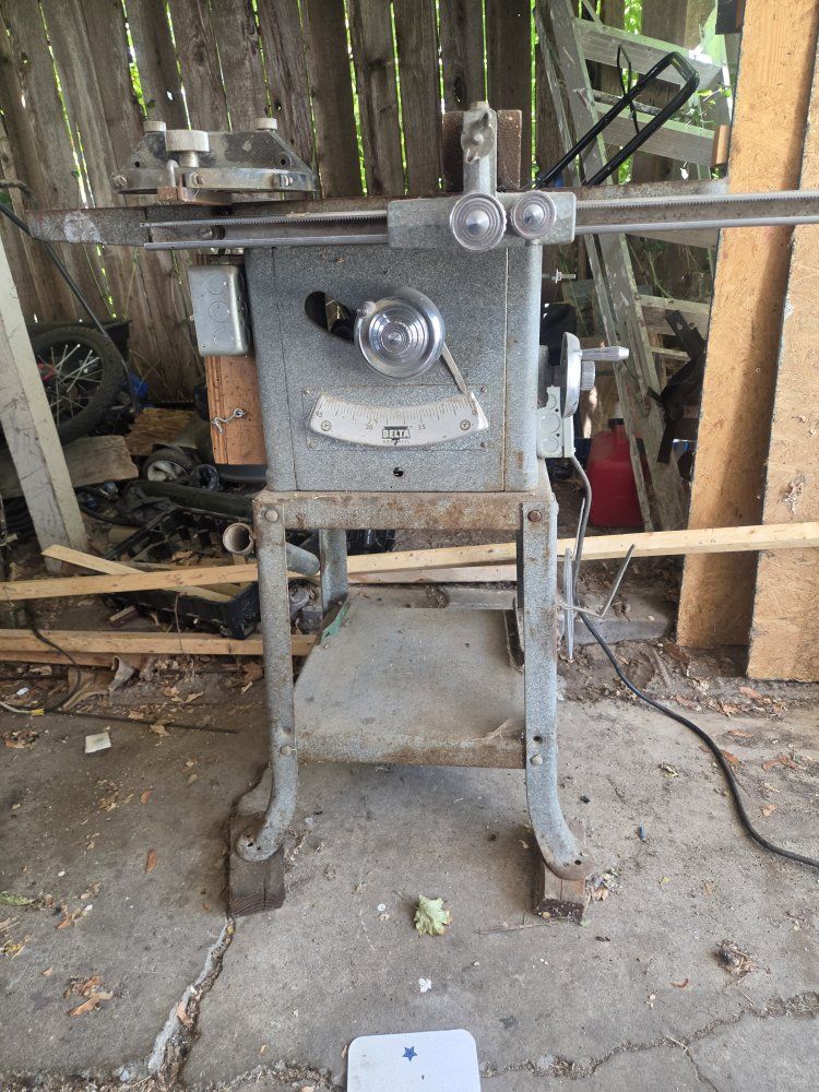 Vintage Delta Rockwell Table Saw with Craftsman Molding Set and Extra Inserts