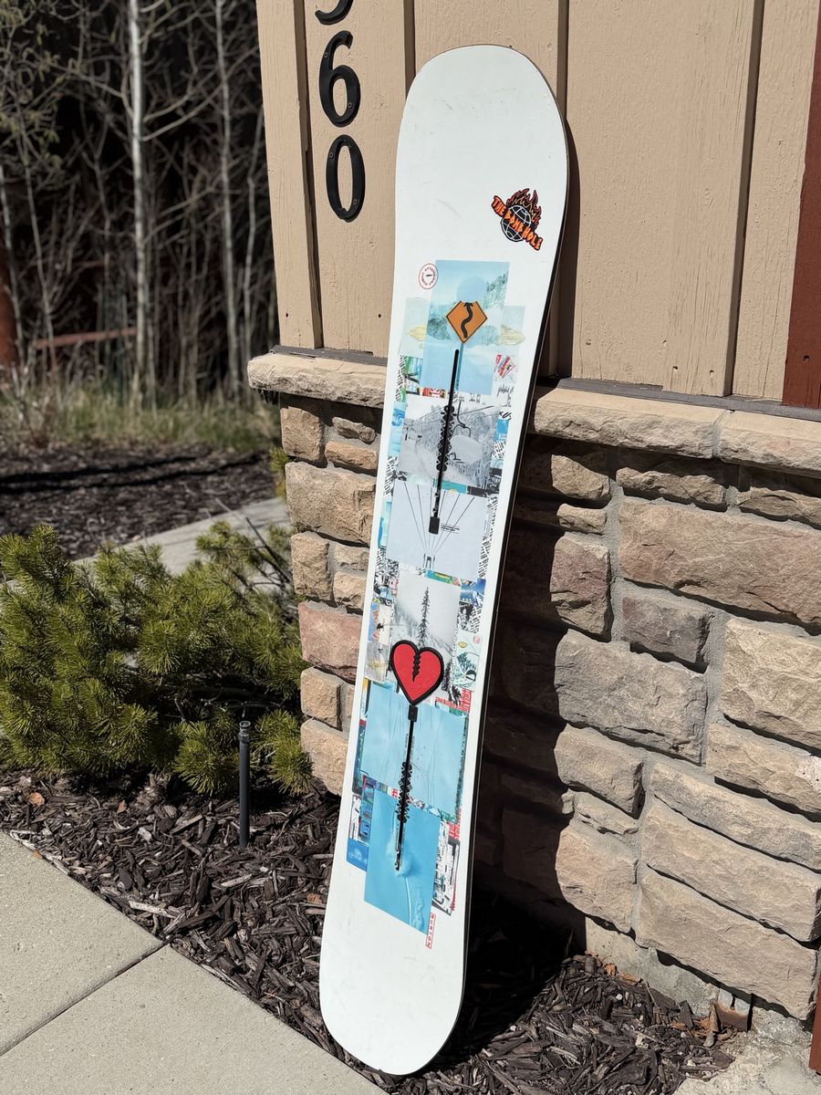 Burton Flight Attendant (162W)