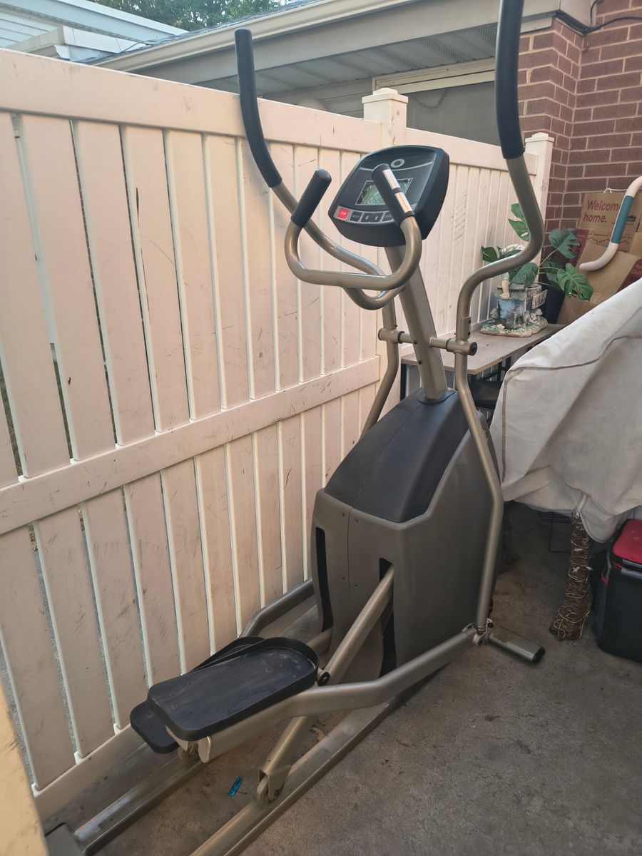 Used Horizon Fitness EG5 Elliptical