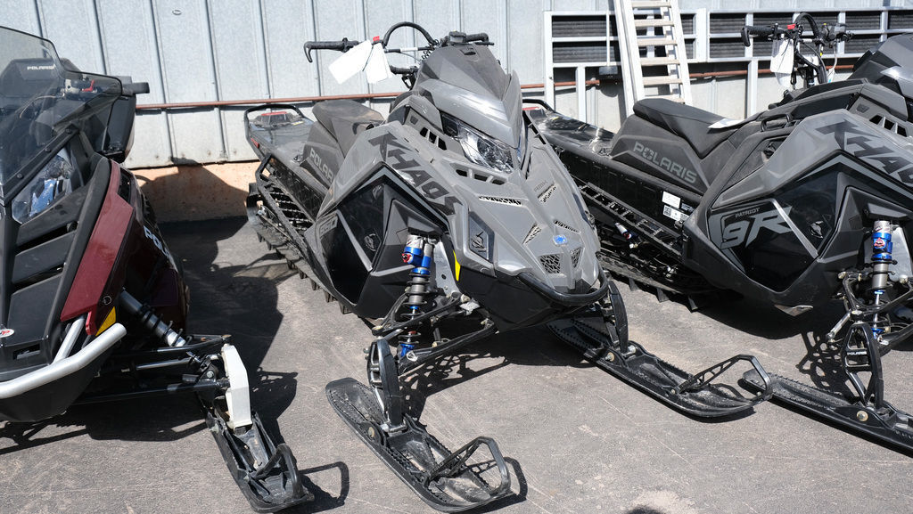 2025 Polaris RMK KHAOS 155 850 Shadow Gray Gloss B