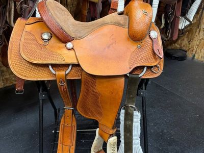 15" Crates - Roping/Ranch saddle
