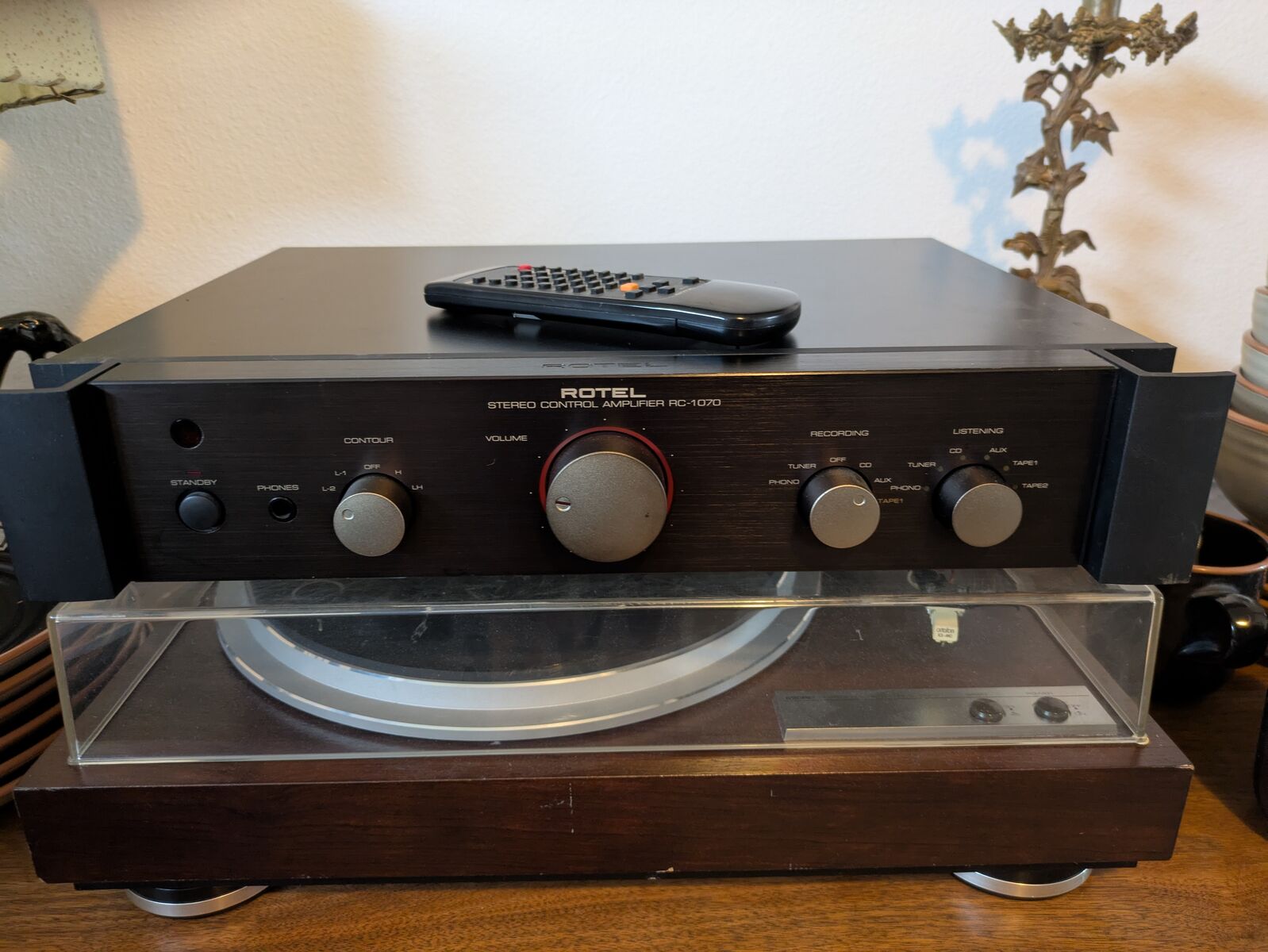 Rotel Rc 1070 pre-amp