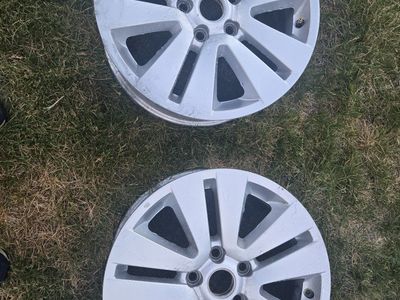 OEM Silver Alloy Wheels (Set of 2)