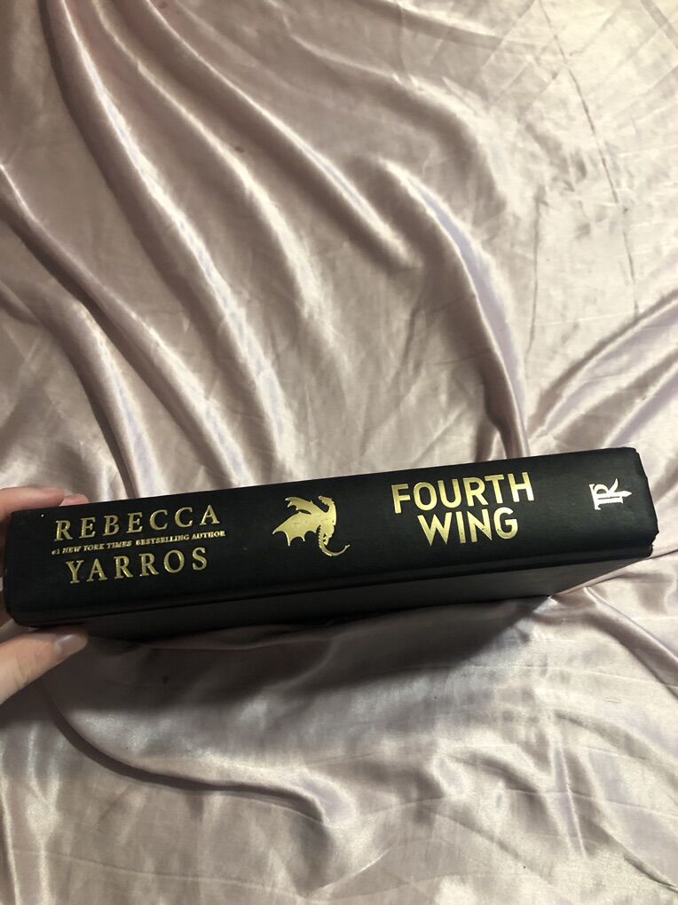 Fourth Wing By Rebecca Yarros