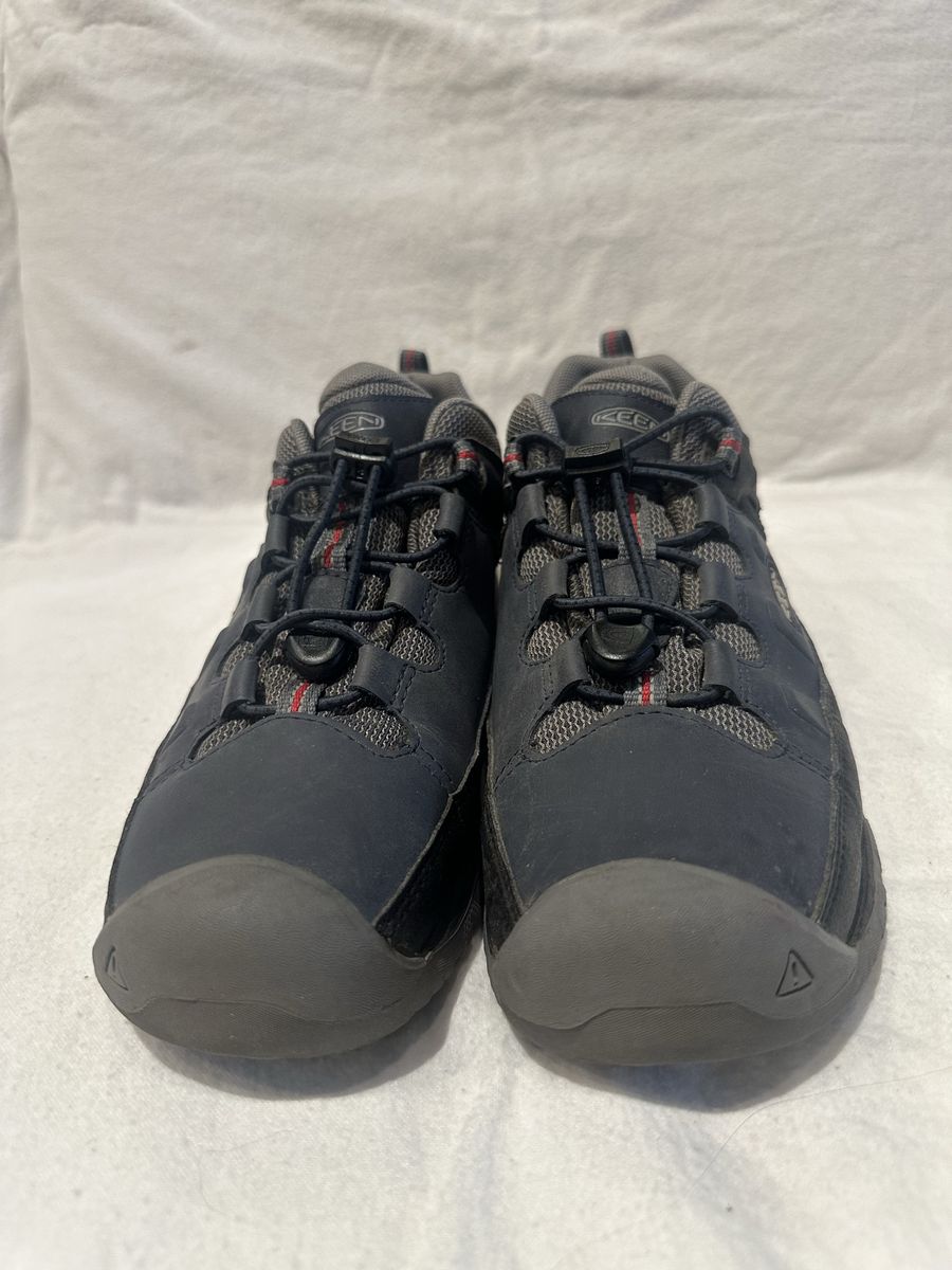 Keen youth, size 6 gray waterproof, hiking shoes