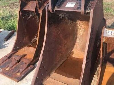 Komatsu 400 Excavator Buckets