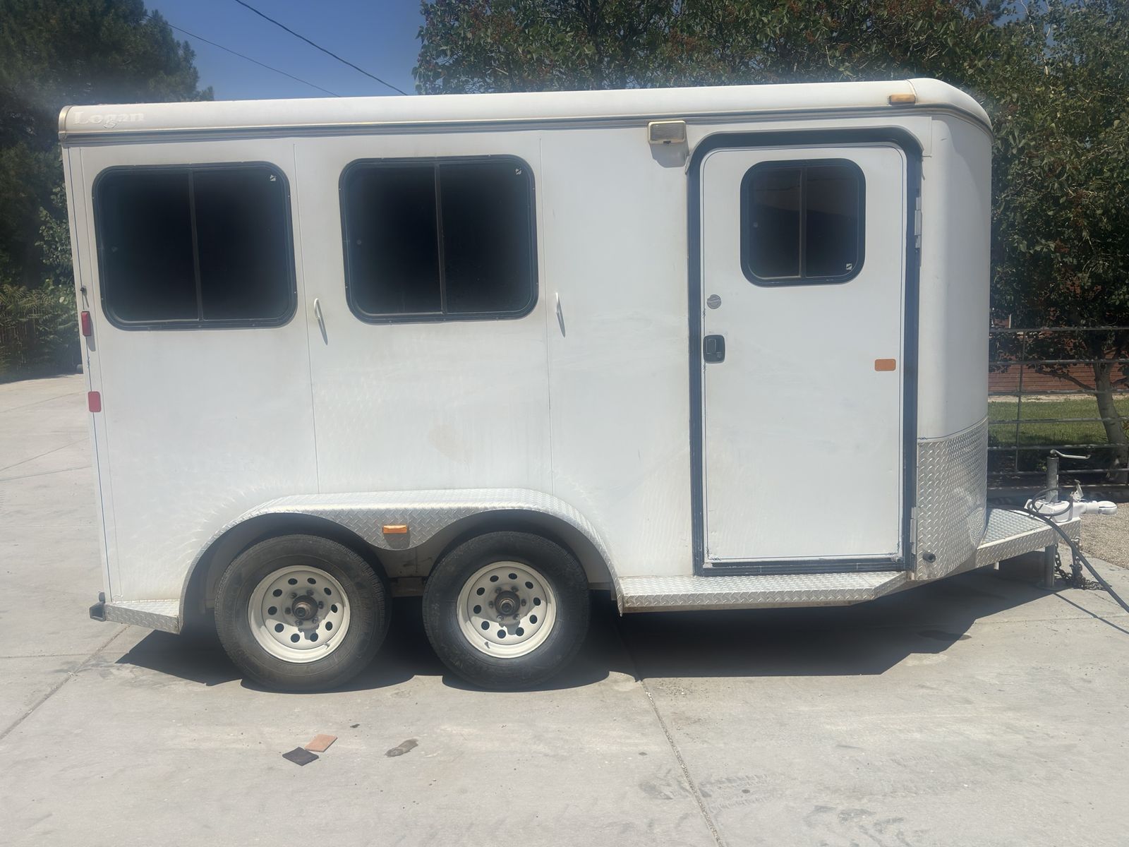 Logan 2-Horse Bumper Pull Trailer with Side Access Door - White