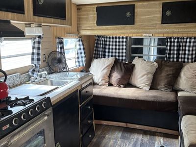Renovated Vintage Travel Trailer NO LEAKS - Spacious & Ready for Adventure
