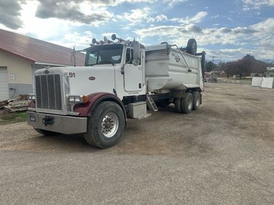 2005 Peterbilt Strong Arm Dump Truck