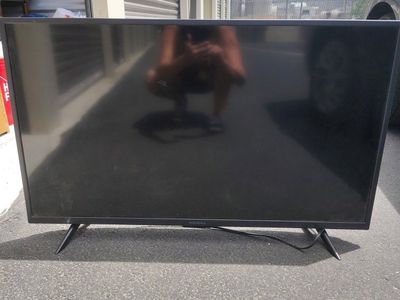 Insignia 32-inch Smart TV - Black LED HD Television