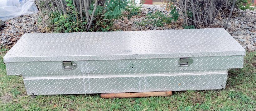 Delta Aluminum Diamond Plate Truck Bed Tool Box  69"x21"